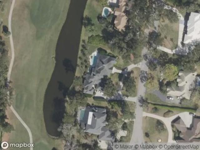 Pebble Creek Ln W