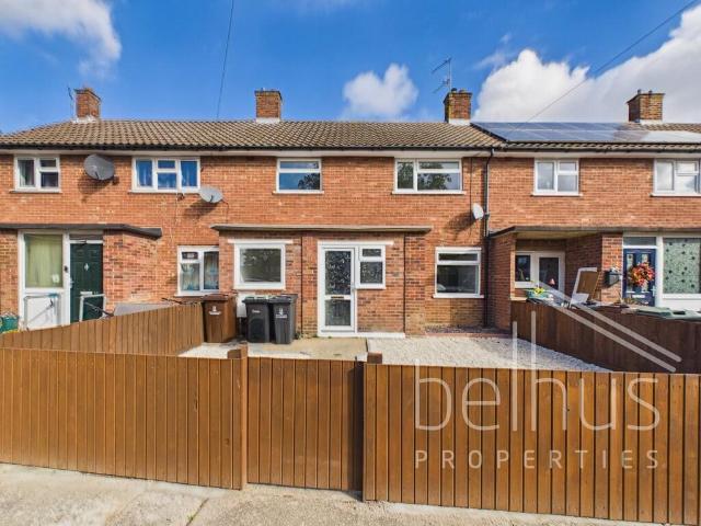 Pebmarsh Close, Colchester 3 bed terraced house to rent £1,500 pcm £346 pw