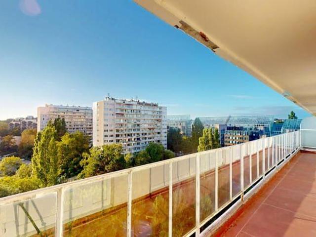 PÊCHERIES: BEL APPARTTEMENT RENOVE 2 CHAMBRES +/ 74M2