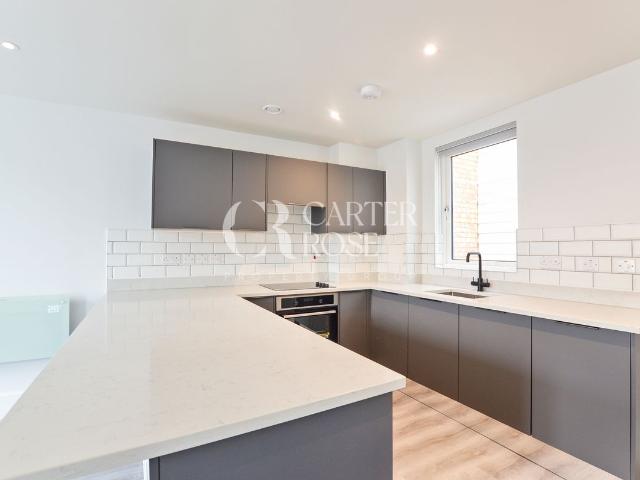 Peckham High Street, London SE15, 1 bed flat to rent, £1,700 pcm | PrimeLocation