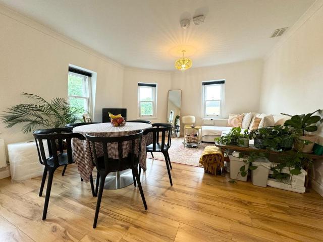 Peckham High Street SE15, 1 bed flat to rent, £1,800 pcm | PrimeLocation