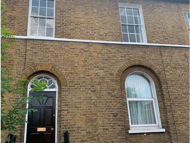 Peckham Hill St, London SE15, 1 bed flat to rent, £1,850 pcm | PrimeLocation