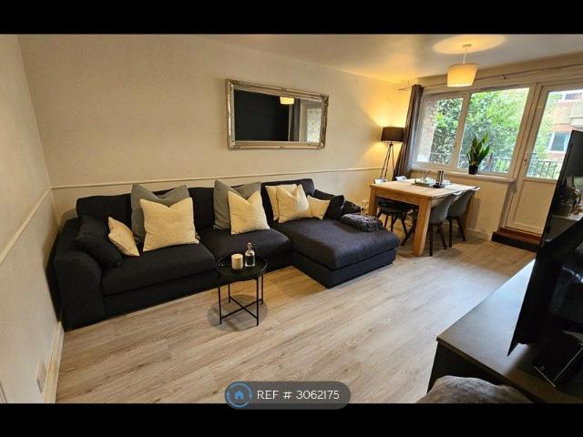 Peckham, London SE15, 2 bed flat to rent, £2,500 pcm | PrimeLocation