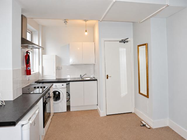 Peckham Rye, London SE15, Studio to rent, £1,075 pcm | PrimeLocation