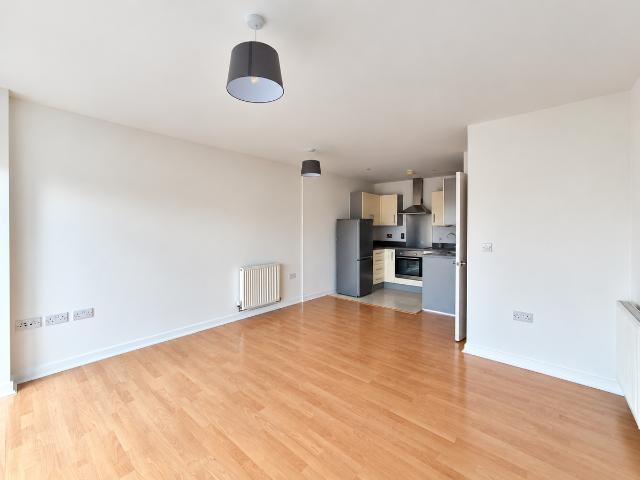 Peebles Court, Croydon CR0, 1 bed flat to rent, £1,400 pcm | PrimeLocation