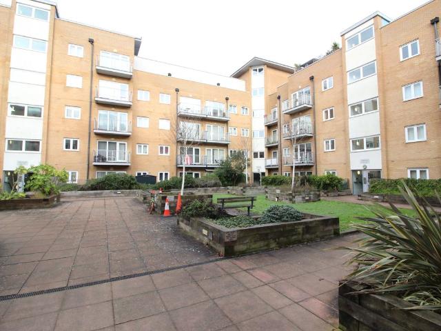 Peebles Court, Whitestone Way, Croydon CR0, 2 bed flat to rent, £1,650 pcm | PrimeLocation