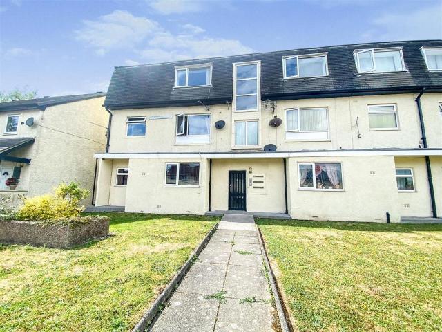 Peel Avenue, Heysham, LA3 2 bed flat to rent £625 pcm £144 pw