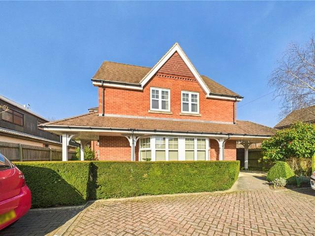 Peel Court, Reading Road, Pangbourne, Reading RG8, 1 bed flat to rent, £1,250 pcm | PrimeLocation