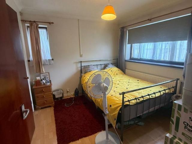 Peel Court, Slough SL1 1 bed semi detached house to rent £1,150 pcm £265 pw