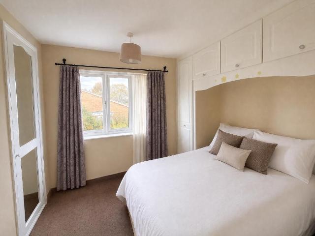 Peel Court, Slough, Slough, Slough SL1, 2 bed property to rent, £1,700 pcm | PrimeLocation
