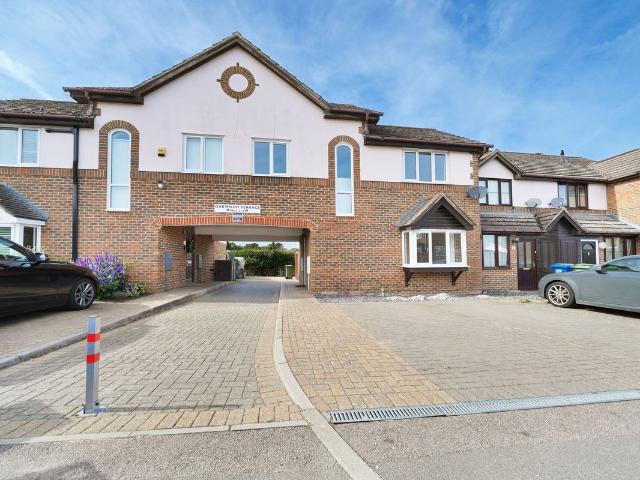 Peel Drive, Sittingbourne ME10, 3 bed terraced house to rent, £1,450 pcm | PrimeLocation