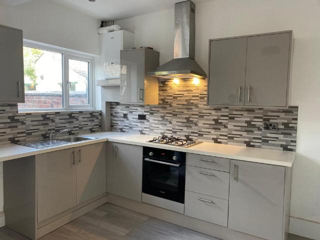 Peel Green, M30 7 4 bed townhouse to rent £1,550 pcm £358 pw