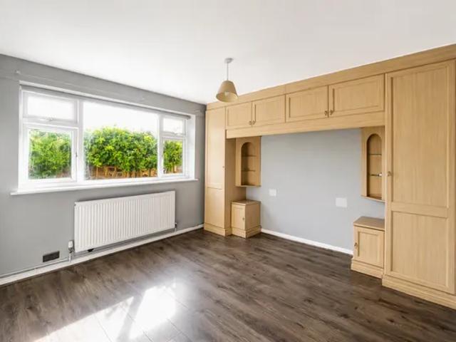 Peel Road, South Woodford, E18, Property for rent