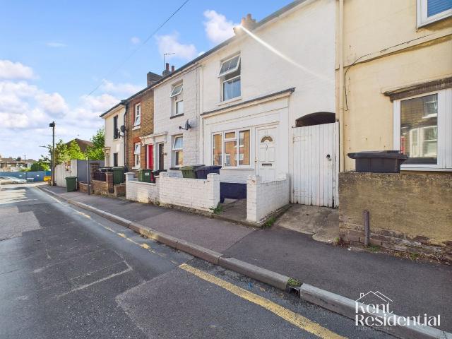 Peel Street, Maidstone ME14, 2 bed terraced house to rent, £1,250 pcm | PrimeLocation