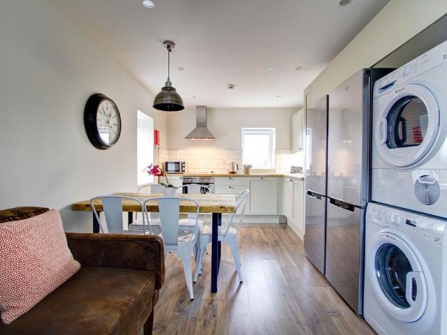 Peel Street, Nottingham NG1, 5 bed flat to rent, £585 pppm | PrimeLocation