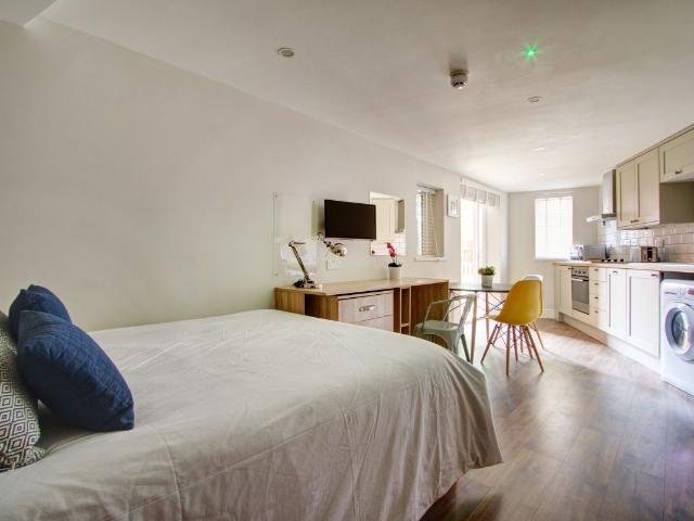 Peel Street, Nottingham NG1, Studio to rent, £801 pppm | PrimeLocation