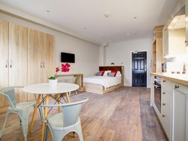 Peel Street, Nottingham NG1, Studio to rent, £1,343 pppm | PrimeLocation