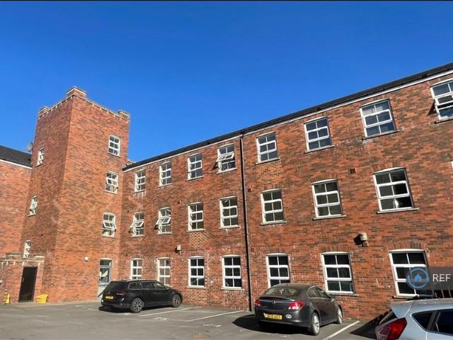 Peel Villa, Morley, Leeds, LS27 1 bed flat to rent £840 pcm £194 pw