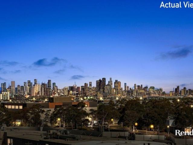 Peerless Luxury, Sweeping Views