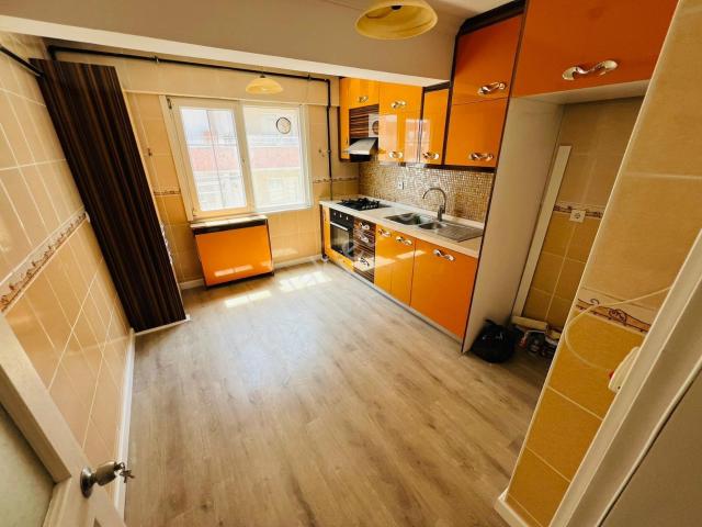 Pegaas'tan Üniversite Mah Metrobüse 3dk 4+1 Kiralık Dublex Daire
