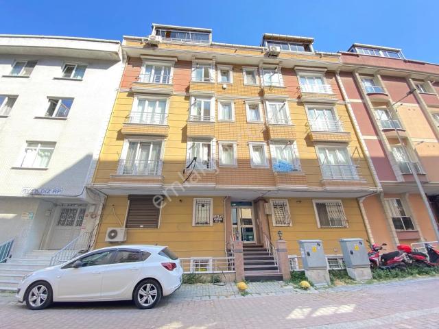 Pegaas'tan Üniversite Mah. Metrobüse 4dk 2+1 Bahçe Katı Daire
