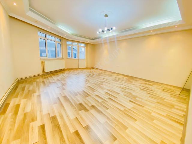 Pegaas'tan Üniversite Mh Metrobüse Yakın 4+1 160m2 Kiralık Daire