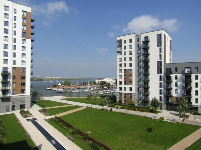 Pegasus Way, Gillingham, ME7 2 bed apartment to rent £1,450 pcm £335 pw