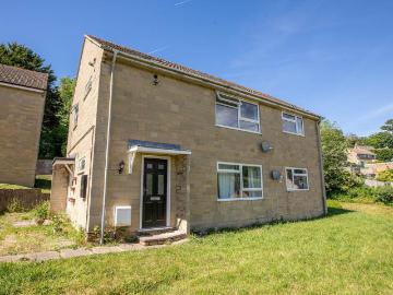Peghouse Rise, Stroud 2 bed maisonette to rent £1,000 pcm £231 pw