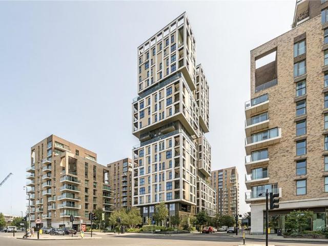 Pegler Square, Kidbrooke Village. 2 bed apartment to rent £2,400 pcm £554 pw