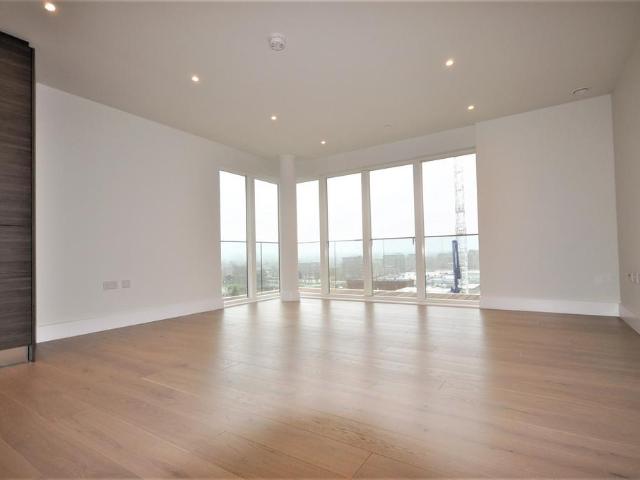 Pegler Square, Kidbrooke Village. 2 bed apartment to rent £2,500 pcm £577 pw
