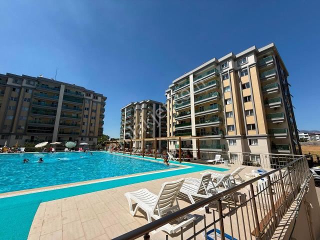 Pehlivanoğlu Konakları’nda Güvenlikli Havuzlu Sitede Bahçe Katı 2+1 Kiralık Daire