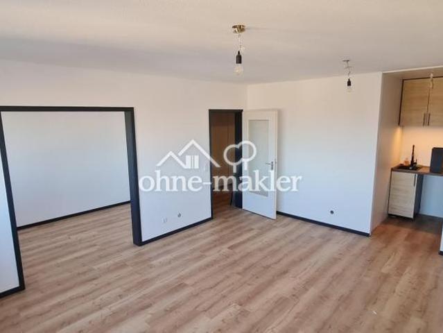 Peine Zentrum: Neu saniert & zentral & barrierefrei: Perfekte Single Wohnung in der 14. Etage