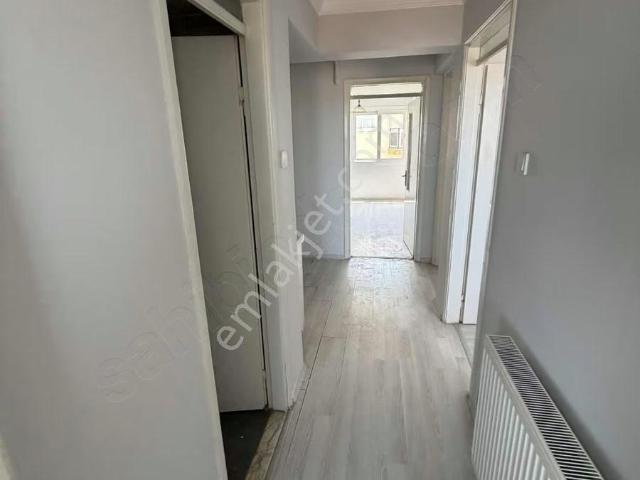 Pek Emlaktan Çarşı İçerinde 3+1 Bakımlı Daire