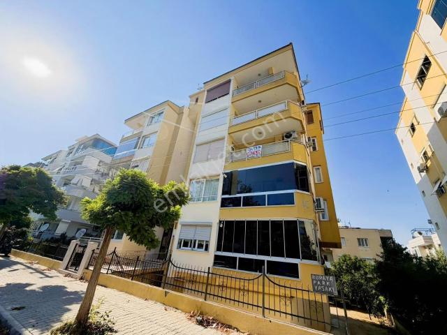 Pek Emlaktan Hürriyet Avm Yanı Arakat 150 M2 Satılk Fırsat Daire