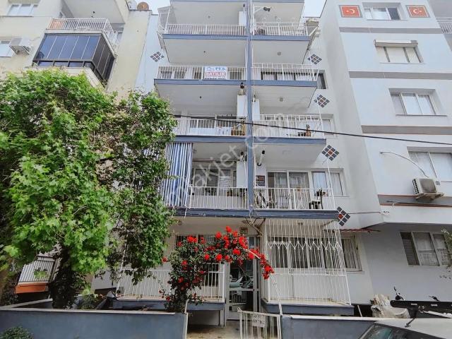 Pek Emlaktan Stad Caddesinde 3+1 Arakat Satılık Daire