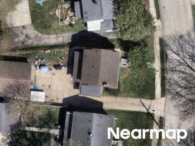 Pelton Ave
