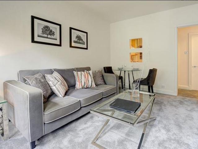 PELHAM COURT, FULHAM ROAD, London, SW3 1 bed flat to rent £3,293 pcm £760 pw