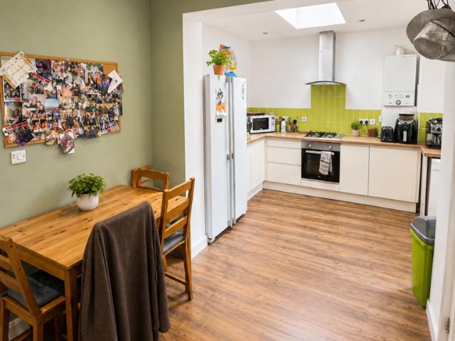 Pelham Crescent, Beeston NG9 6 bed house to rent £478 pcm £110 pw
