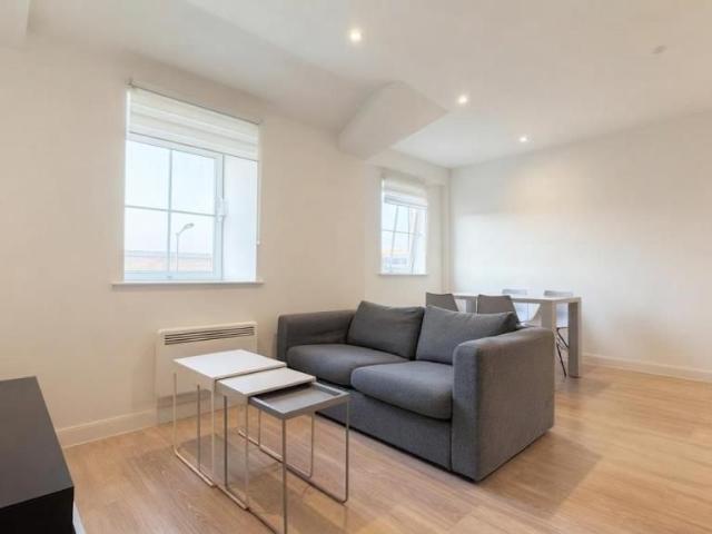 Pelham House, Hornchurch RM12, 1 bed flat to rent, £1,450 pcm | PrimeLocation