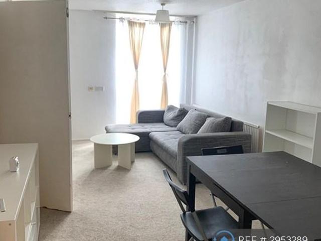 Pelham Road, London, SW19 2 bed flat to rent £2,000 pcm £462 pw