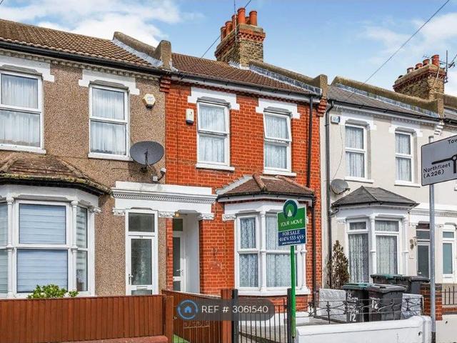 Pelham Road South, Gravesend DA11, 3 bed terraced house to rent, £1,600 pcm | PrimeLocation