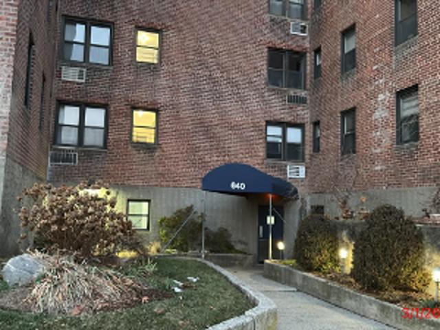 Pelham Rd Apt 6f