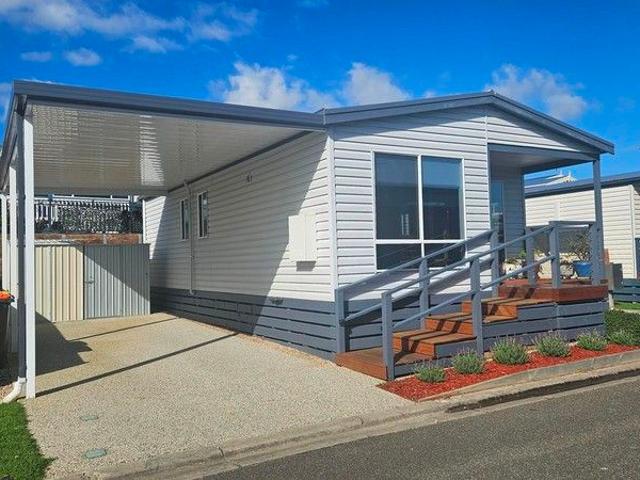 Pelican Shores Estate Site 13P