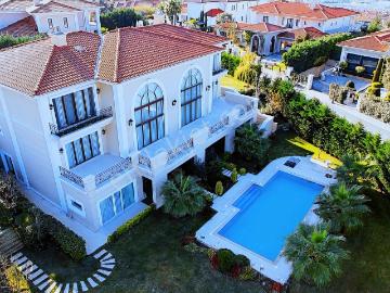 Pelikan Hill Lüks Dekorasyonlu 6+2 Emsalsiz Villa
