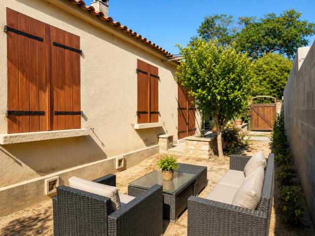 Pélissanne Villa de 92 m2 5 pièces avec 4 chambres et jardin de 429 m2