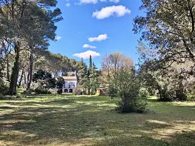 Pélissanne 13330 Achat / Vente maison 5 pièces t5 au dernier étage