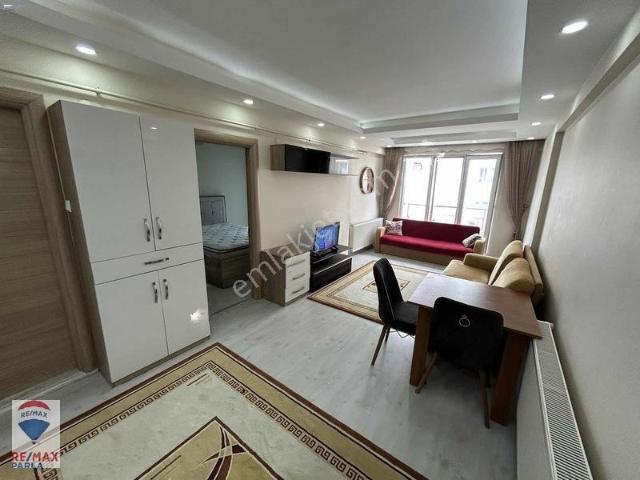 Pelitköy Tramvay Durağına 2. Bina Eşyalı 1+1 Kiralık Daire