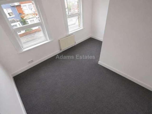 Pell Street, Reading, RG1