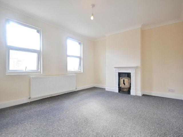 Pell Street, Reading RG1, 2 bed flat to rent, £1,400 pcm | PrimeLocation