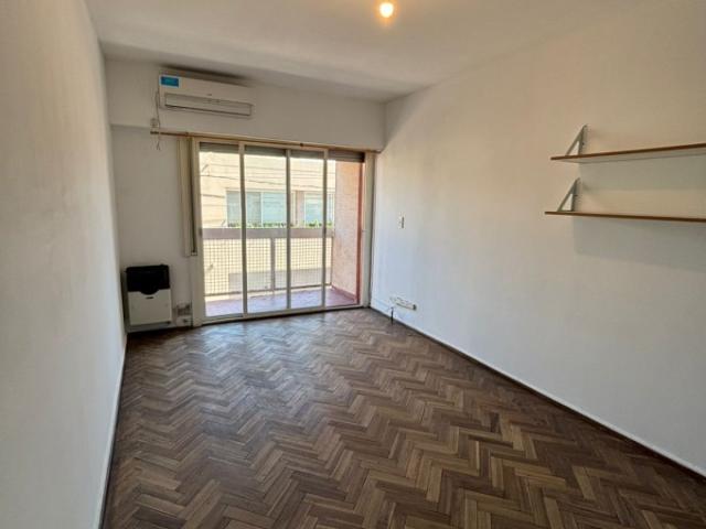 Pellegrini nº 88, piso 1º E